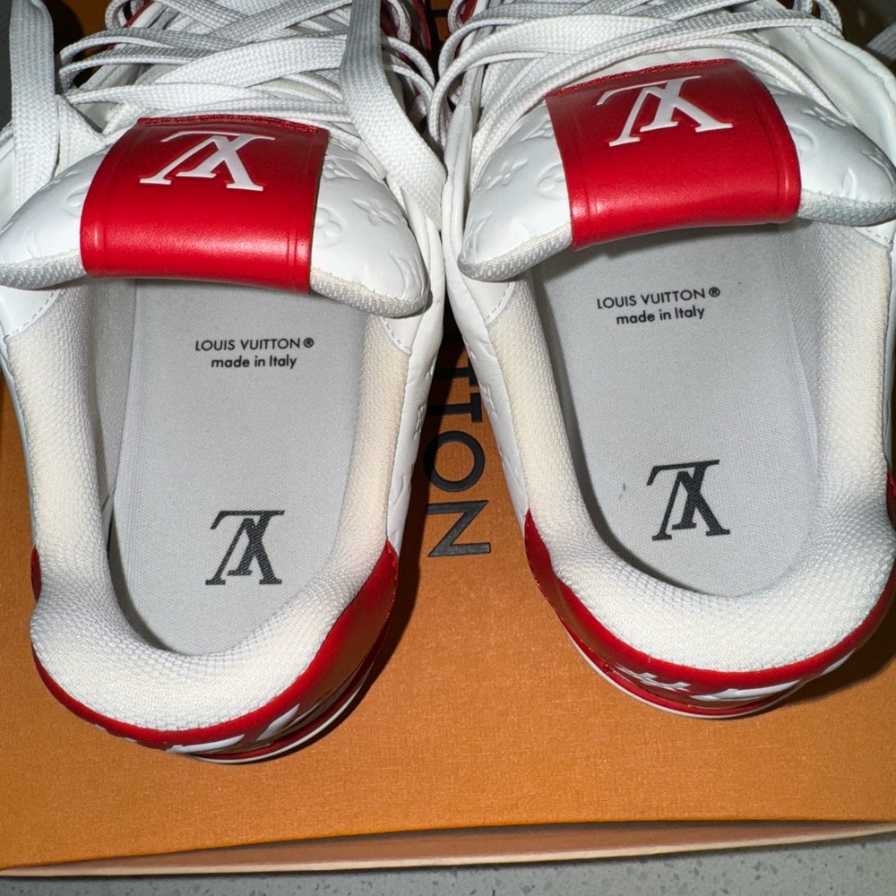 LV Trainer Sneaker. - Picture 5 of 9